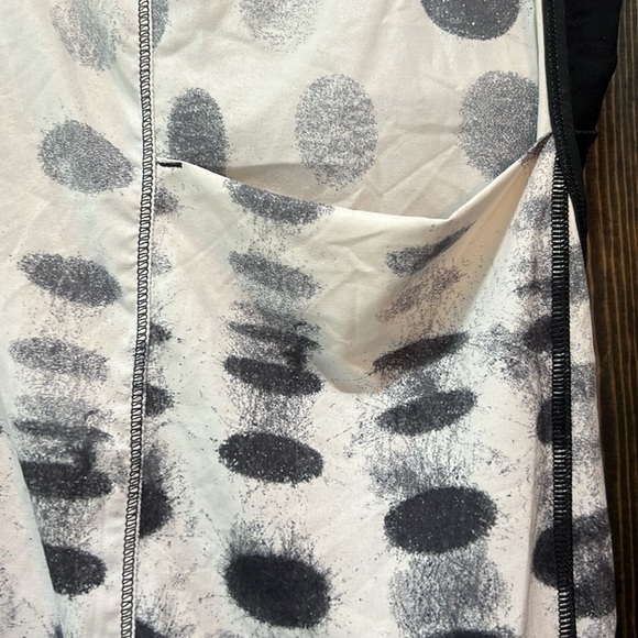 Lululemon Polka Dot Tank 6 Sports Bra Black White Athletic Pocket Racerback Gym‎ - Picture 3 of 8
